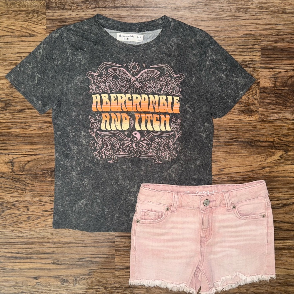 Abercrombie Kids Gray Graphic T-Shirt